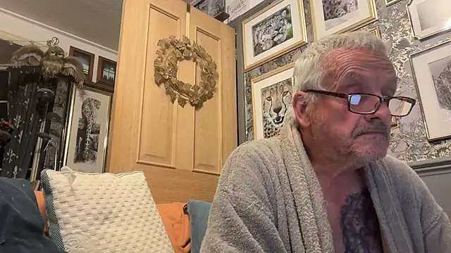 poggles online show from October 2025 08:31:02 PM