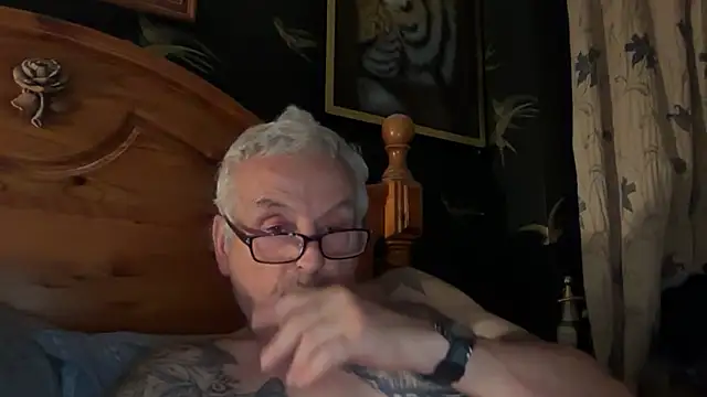 poggles online show from November 2025 08:30:02 PM