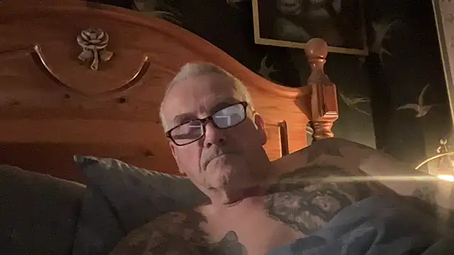 poggles online show from November 2025 09:52:01 PM