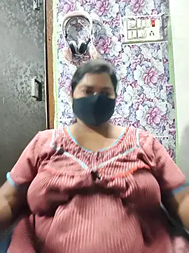 Snapshot of Liyaa_24 chatting on April 2026 04:59:02 PM Liyaa 24 online show from April 2026 04:59:02 PM