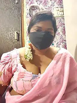 Snapshot of Liyaa_24 chatting on May 2026 05:10:01 PM Liyaa 24 online show from May 2026 05:10:01 PM