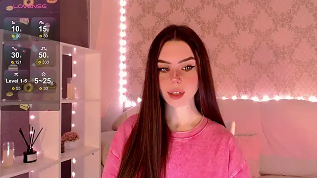 HolyMiax online show from October 2025 03:38:01 AM