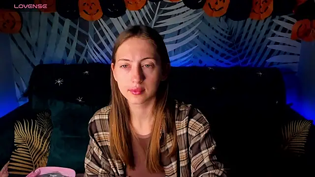 ChristyCrayme online show from October 2025 10:10:01 PM