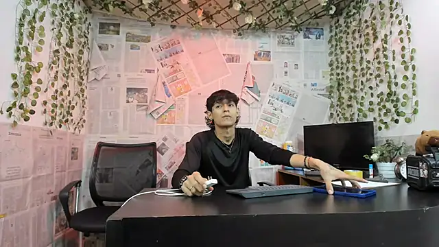 Snapshot of Bastian_boyshot77 chatting on June 2026 01:12:01 PM Bastian boyshot77 online show from June 2026 01:12:01 PM