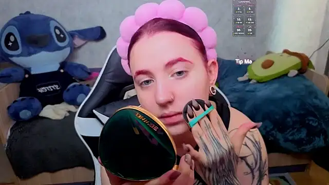 Snapshot of Mini_Lady1 chatting on February 2026 09:05:02 AM Mini Lady1 online show from February 2026 09:05:02 AM