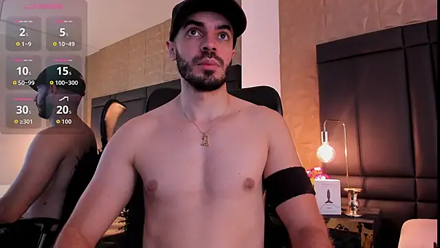 AxelThompson  online show from September 2025 11:35:02 AM