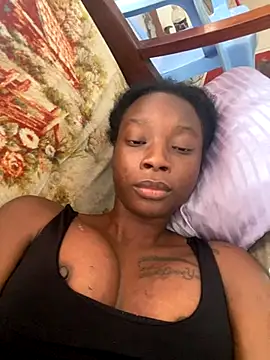 GeileErica online show from November 2025 03:49:01 PM