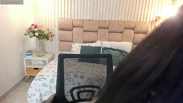 Gina25 online show from September 2025 10:59:01 AM