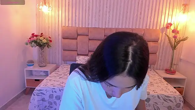 Gina25 online show from September 2025 11:11:01 AM