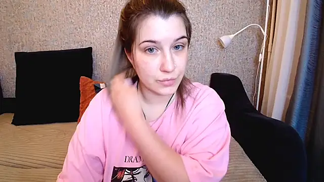 Snapshot of CherryZlata chatting on December 2025 06:37:02 PM CherryZlata online show from December 2025 06:37:02 PM