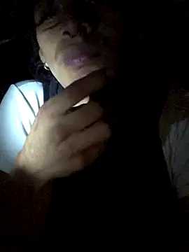 Snapshot of Ghostben chatting on October 2025 09:04:02 AM Ghostben online show from October 2025 09:04:02 AM