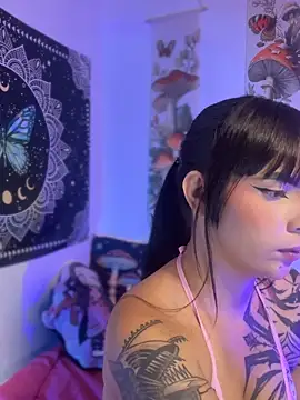 Snapshot of missy_miller chatting on April 2026 11:31:02 PM missy miller online show from April 2026 11:31:02 PM