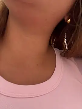 sara calderon online show from November 2025 02:21:01 PM