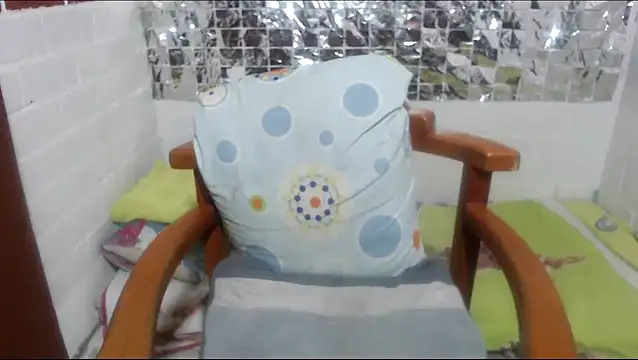 rose-crystal online show from January 2026 11:07:01 PM