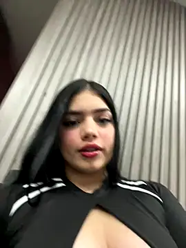 Hailey-Fox online show from December 2025 09:00:01 PM