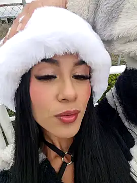 Juliana Xander online show from December 2025 02:25:01 PM