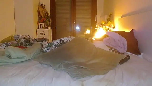 Snapshot of refem9 chatting on November 2025 04:47:01 PM refem9 online show from November 2025 04:47:01 PM