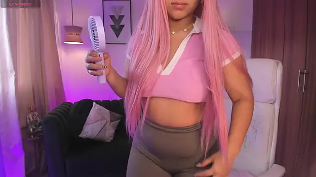 DANDARA THOM online show from November 2025 11:29:01 AM