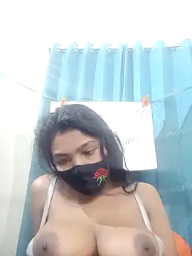 Tamanna490 online show from March 2026 04:32:01 PM