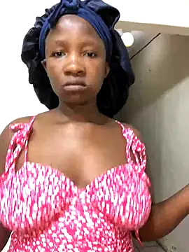 MissREAHx online show from October 2025 07:14:02 PM