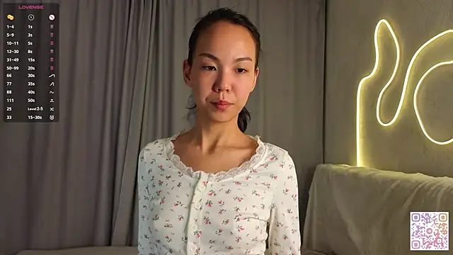 AlodiaAxley online show from October 2025 06:21:01 PM