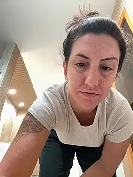 Snapshot of sweetsirenn chatting on February 2026 03:26:02 PM sweetsirenn online show from February 2026 03:26:02 PM