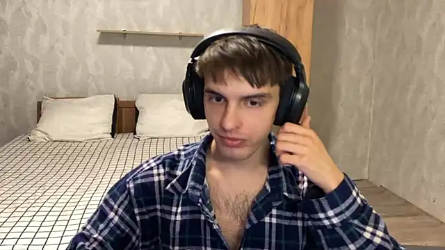 elliot scott online show from September 2025 06:07:01 PM