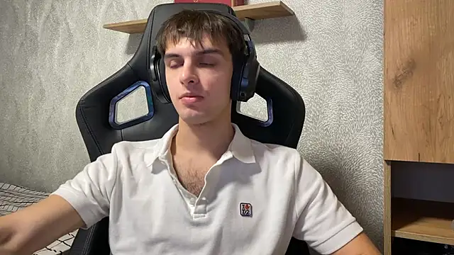 elliot scott online show from October 2025 02:20:01 AM