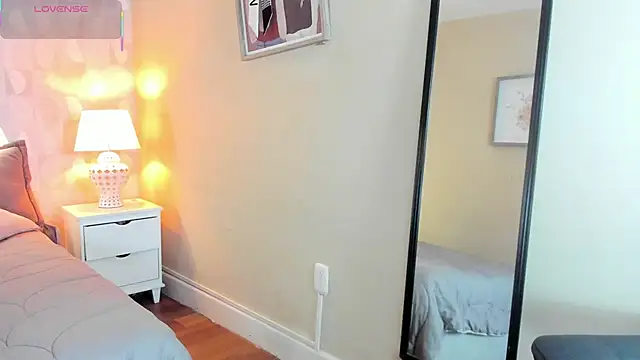 Snapshot of isabella_milf_ chatting on September 2025 07:04:02 PM isabella milf online show from September 2025 07:04:02 PM