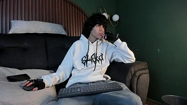 Snapshot of Diamond_twink chatting on July 2026 05:42:02 AM Diamond twink online show from July 2026 05:42:02 AM