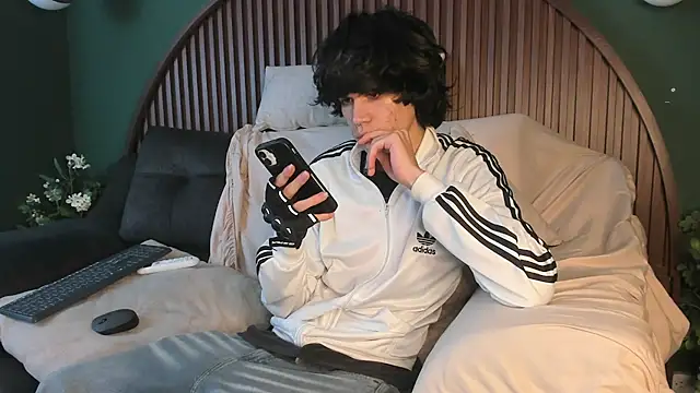 Snapshot of Diamond_twink chatting on July 2026 06:53:01 AM Diamond twink online show from July 2026 06:53:01 AM