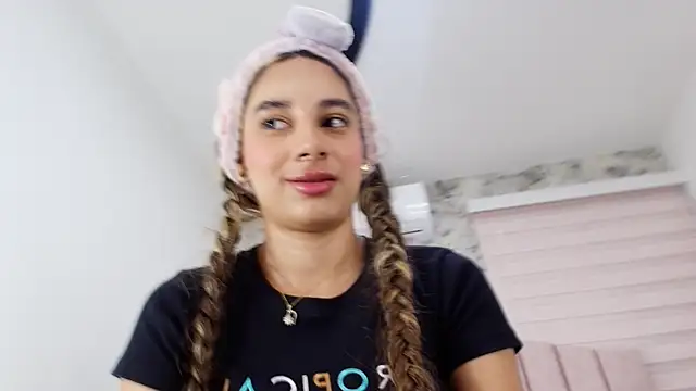 celeste moonx online show from November 2025 12:08:02 PM