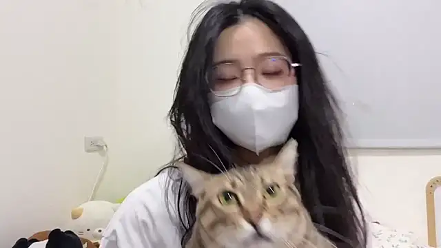 LHeart online show from September 2025 04:32:02 PM