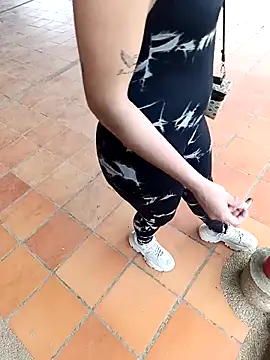 Alis 1327 online show from October 2025 06:17:02 PM