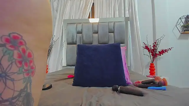 Snapshot of milfhorny_69 chatting on January 2026 11:37:02 AM milfhorny 69 online show from January 2026 11:37:02 AM