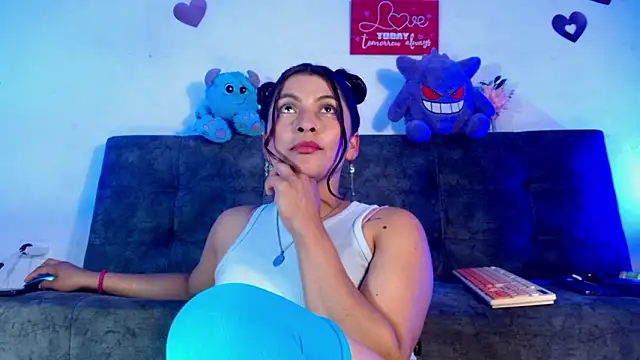 Fox Roxxan online show from March 2026 01:42:02 AM