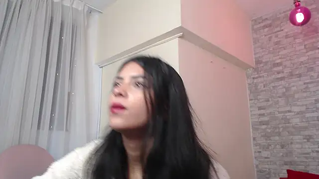 Stephany Rodriguez online show from September 2025 01:44:02 PM
