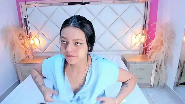 Lucianaa Collins online show from September 2025 12:17:02 PM