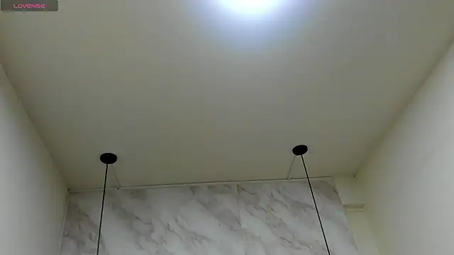 Luciifeer  online show from January 2026 07:06:01 PM