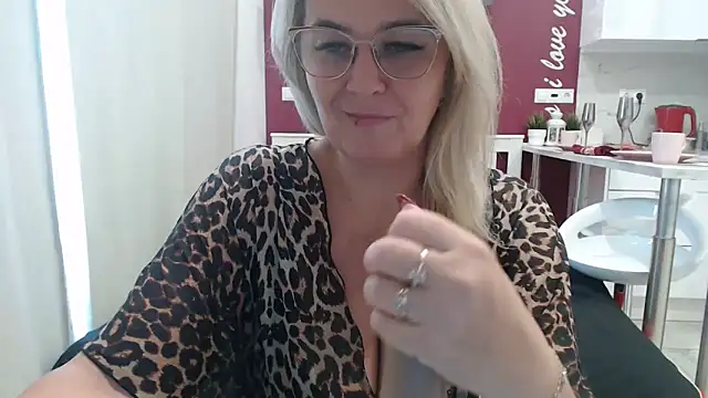 EleanoraDream online show from March 2026 12:13:01 PM