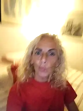 clarabell4 online show from September 2025 08:22:02 PM