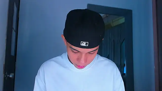 Sebax Young online show from January 2026 08:25:02 PM