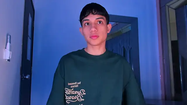 Sebax Young online show from February 2026 08:05:01 PM