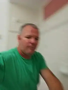 cubanitofeliz40 online show from February 2026 12:09:01 AM