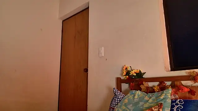  MoonLipson  online show from September 2025 05:09:02 AM