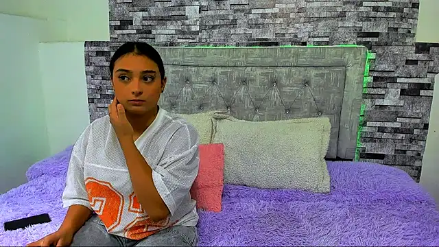 nicolexxaleja online show from September 2025 08:11:02 PM