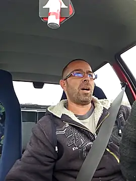 Thomas043 online show from November 2025 01:51:01 PM