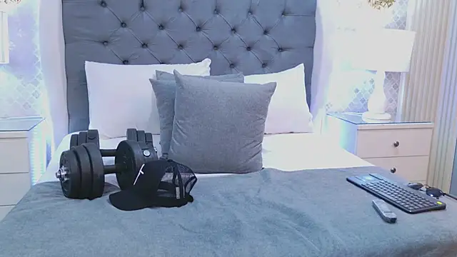 Snapshot of ZoeKrug chatting on January 2026 03:27:01 PM ZoeKrug online show from January 2026 03:27:01 PM