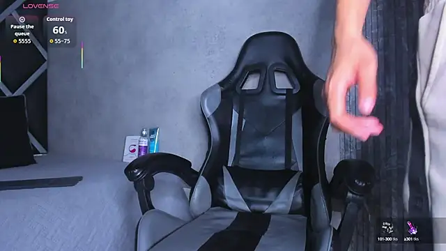 hot boy 04 online show from September 2025 12:29:01 PM