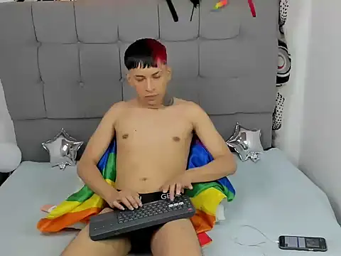 jake hott1 online show from October 2025 01:09:01 PM